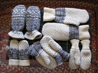 Name:  Sewn Mittens Smaller for Web.JPG
Views: 666
Size:  45.2 KB