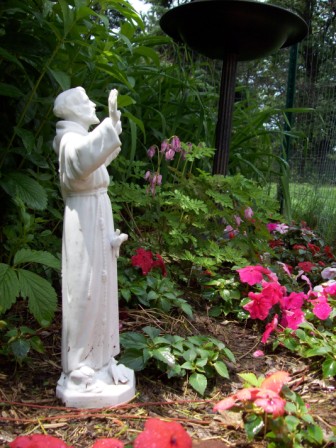 Name:  St Francis in the garden 6-19-09.JPG
Views: 149
Size:  76.1 KB